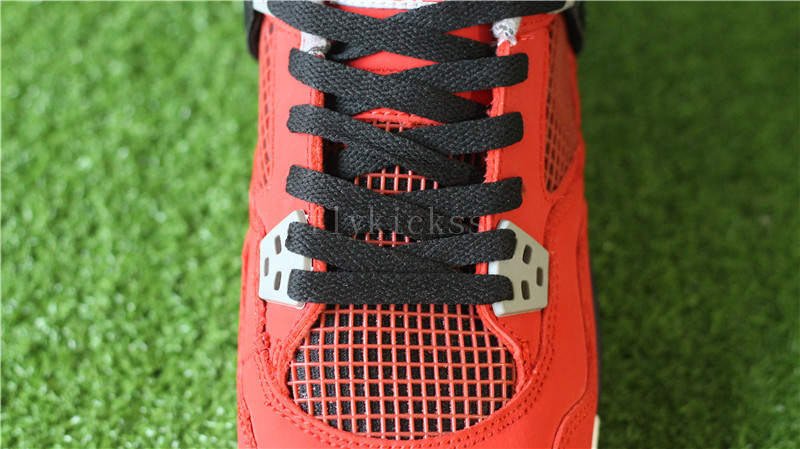 Authentic Air Jordan IV 4 Toro Bravo